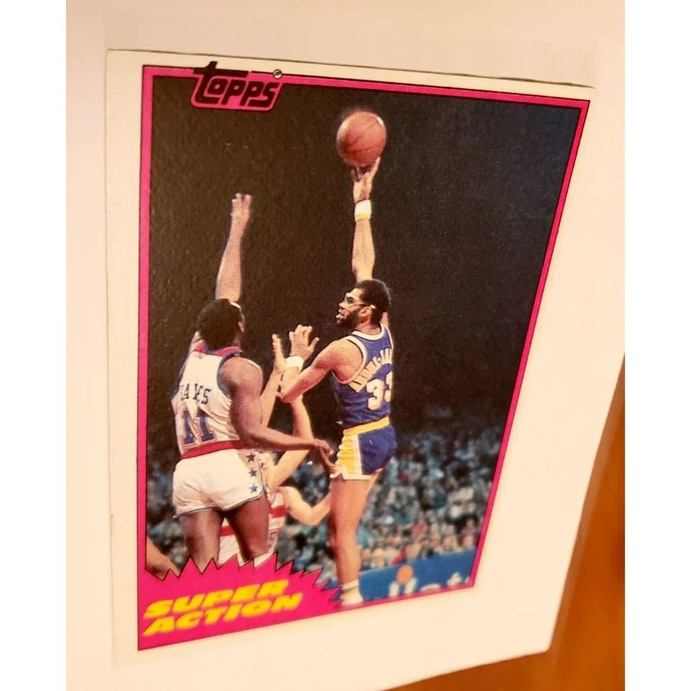 1981-82 Topps KAREEM ABDUL-JABBAR Basketball Card #106 Los Angeles Lakers HOF